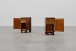 Pamono Art Deco Nightstands in Oak with Marble Tops, France, 1920s, Set of 2><noscript><img width=