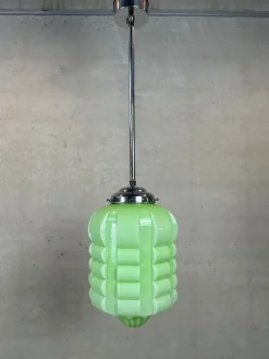 Pamono Art Deco Opaline Green Skyscraper Pendant Lamp, 1920s><noscript><img width=