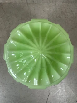 Pamono Art Deco Opaline Green Skyscraper Pendant Lamp, 1920s><noscript><img width=
