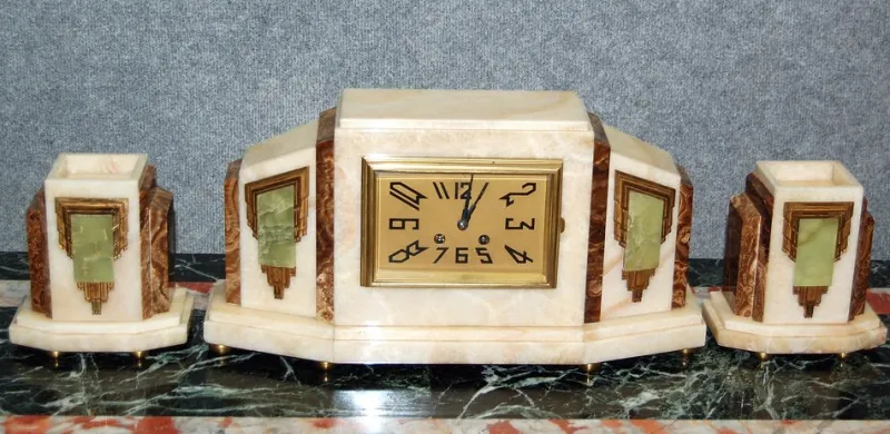 Pamono Art Deco Pendulum in Onyx and Gilded Bronze, 1930s, Set of 3> Clocks