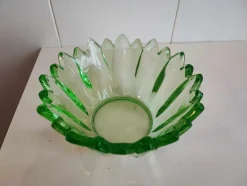 Hot Pamono Art Deco Plate in Uranium Glass, 1920s