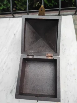 Pamono Art Deco Pyramid Box with Brass Fittings on the Sides, 1940s><noscript><img width=