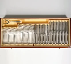 Pamono Art Deco Silver Cutlery Set for 12 in Showcase attributed to Bruckmann &Sons Germany, 1920s, Set of 140><noscript><img width=