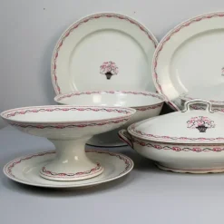 Pamono Art Deco Tableware by Charles Ahrenfeldt for Maitrise, Set of 52