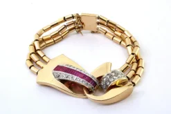 Pamono Art Deco Tubular Gold Bracelet with Rose-Cut Diamonds and Calibrated Rubies><noscript><img width=