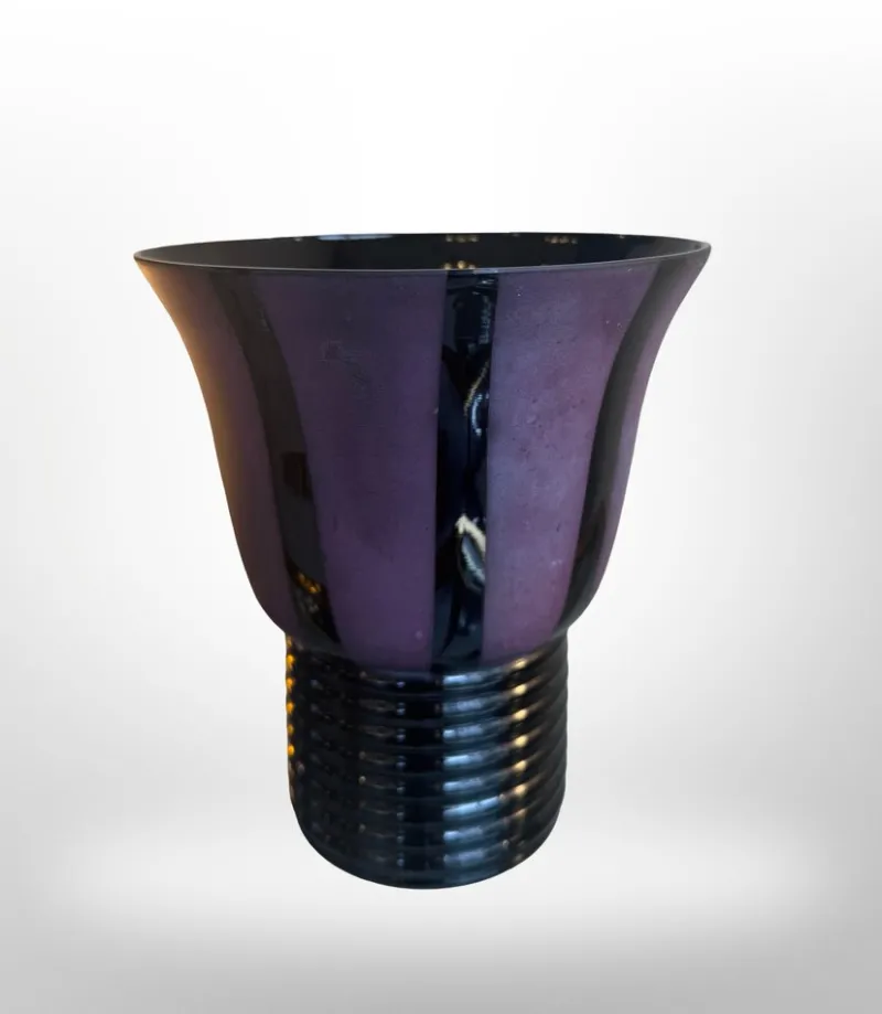 Pamono Art Deco Vase in Black Hyalite Glass, 1930> Vases