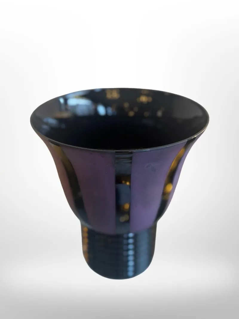 Pamono Art Deco Vase in Black Hyalite Glass, 1930> Vases