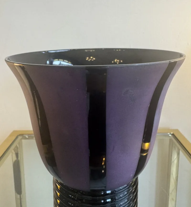 Pamono Art Deco Vase in Black Hyalite Glass, 1930> Vases