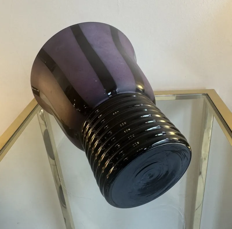 Pamono Art Deco Vase in Black Hyalite Glass, 1930> Vases