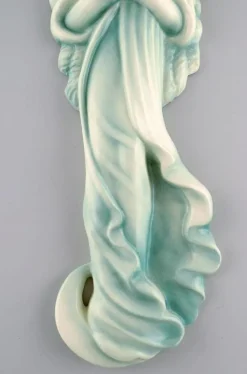 Pamono Art Deco Wall Figure in Glazed Ceramics Madonna Wall Figure from Goldscheider, Austria><noscript><img width=