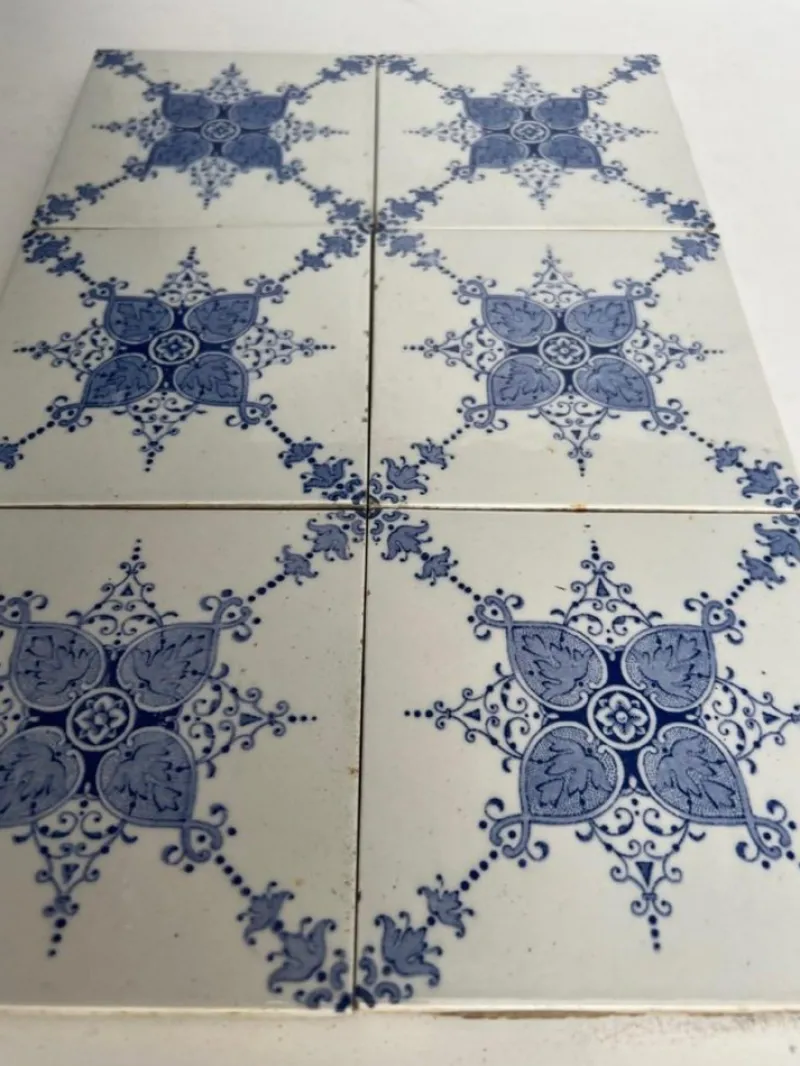 Outlet Pamono Art Deco White and Blue Glazed Tiles by Le Glaive, 1920