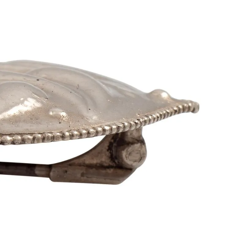 Pamono Art Nouveau Austrian Silver Brooch with Embossed Leaves attributed to Josef Hoffmann, 1912> Brooches