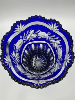 Online Pamono Art Nouveau Crystal Vase in Cobalt Blue with Floral Engraving from Lausitz