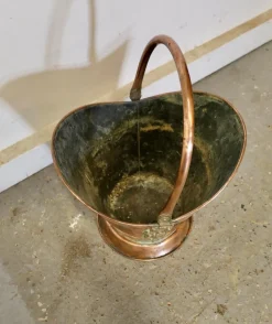 Clearance Pamono Art Nouveau Embossed Copper Helmet Coal Scuttle, 1880s