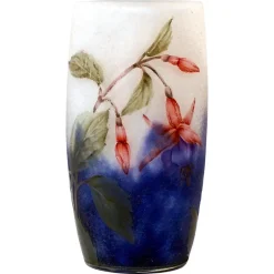 Sale Pamono Art Nouveau Fuchsia Cameo Vase from Daum Nancy, France, 1910s