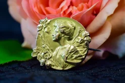 Pamono Art Nouveau Gold-Plated Brooch by Edropsy for Maison Savard, 1903> Brooches