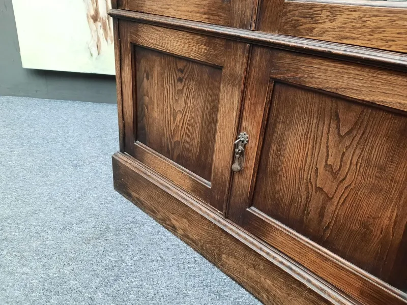 Pamono Art Nouveau Oak and Tiffany Glass Display Cabinet, 1910s