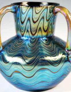 Online Pamono Art Nouveau Phenomenon Genre Ruby 6893 Vase with Handles from Loetz, 1900s