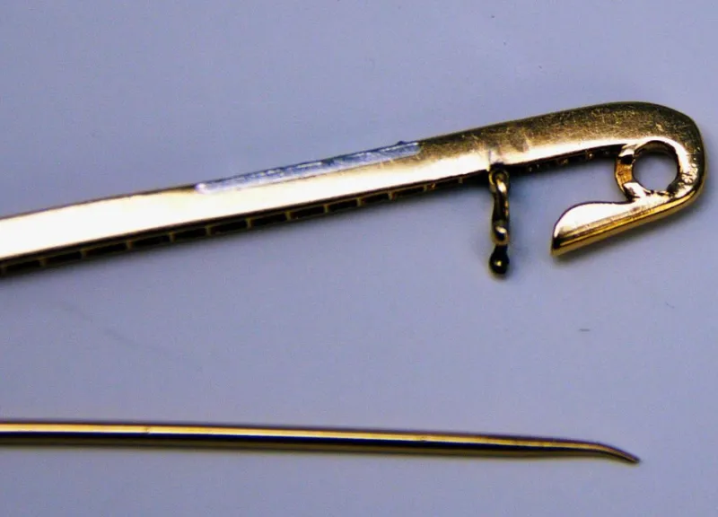 Online Pamono Art Nouveau Stick Brooch Gold, 1890s