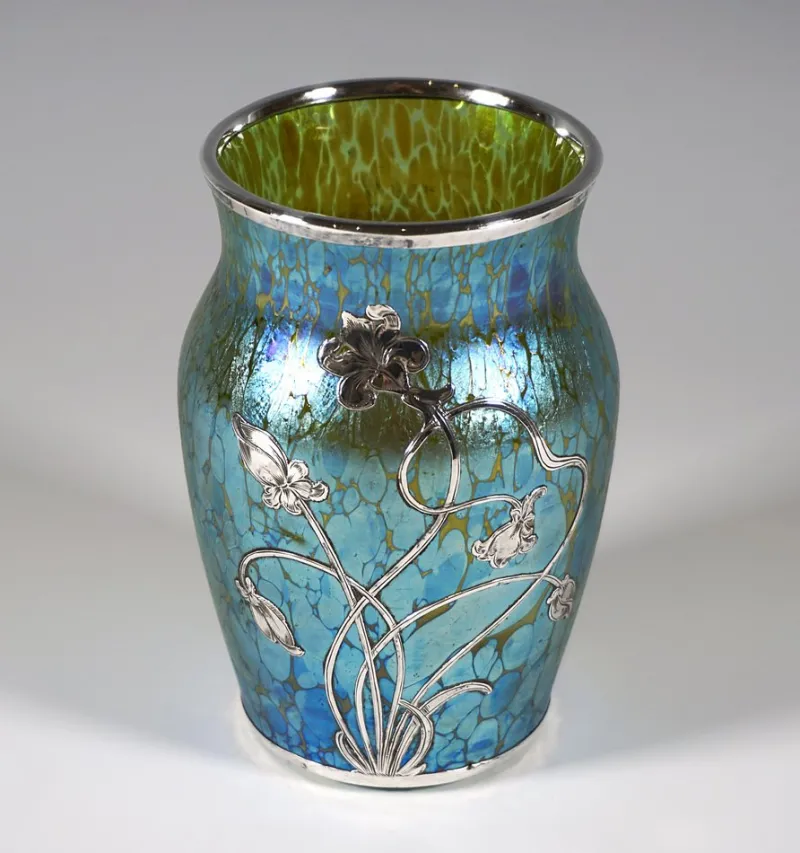 Pamono Art Nouveau Vase from Loetz, 1890s> Vases