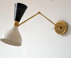 Outlet Pamono Articulated Sconce in Brass