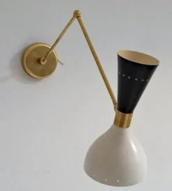 Outlet Pamono Articulated Sconce in Brass
