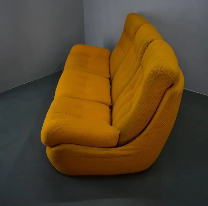 Pamono Atlantis Three-Seater Sofa in Yellow, 1960s> Couches & Sofas