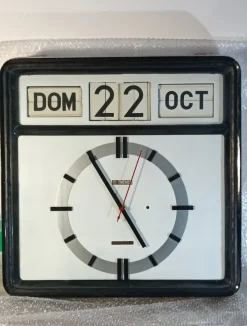 Pamono Automatic Calendar Auto-20 Watch from Twemco, 1970> Clocks