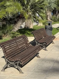 Pamono Barcelona Bench in Cast Iron and Wood, 1950s><noscript><img width=