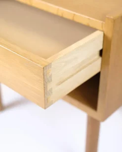 Pamono Bedside Table in Oak by Hans J. Wegner for Ry Møbelfabrik, 1960s><noscript><img width=