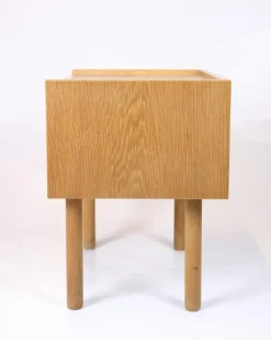 Pamono Bedside Table in Oak by Hans J. Wegner for Ry Møbelfabrik, 1960s><noscript><img width=