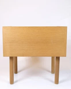 Pamono Bedside Table in Oak by Hans J. Wegner for Ry Møbelfabrik, 1960s><noscript><img width=