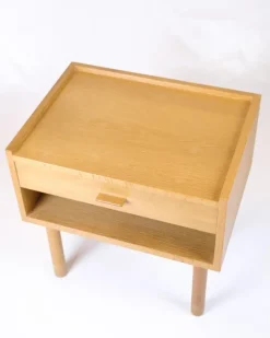 Pamono Bedside Table in Oak by Hans J. Wegner for Ry Møbelfabrik, 1960s><noscript><img width=