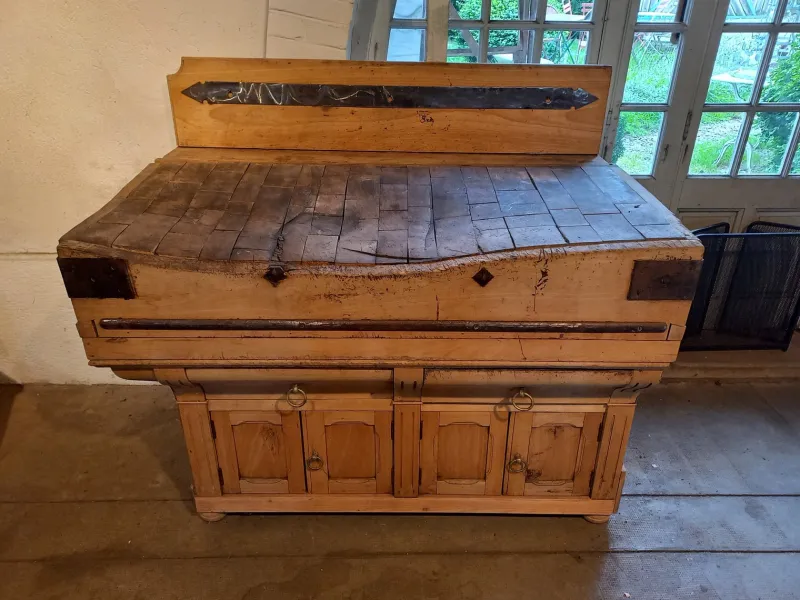 Pamono Beech Butcher Block, 1907> Worktables & Workbenches