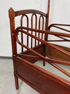 Pamono Bentwood Children's Bed by Michael Thonet, 1890><noscript><img width=