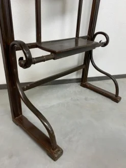 Pamono Bentwood No. 1082 Coat Hanger attributed to J&J Kohn, 1890s