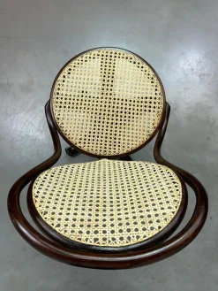 Sale Pamono Bentwood No. 9 Swivel Chair attributed to J. J. Kohn for Thonet, 1886