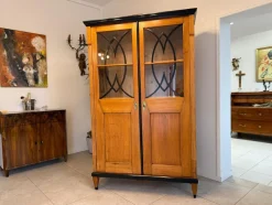 Pamono Biedermeier Display Cabinet in Oak><noscript><img width=