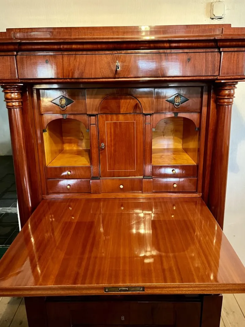 Pamono Biedermeier Mahogany Veneer Secretary, 1800s> Secretaires