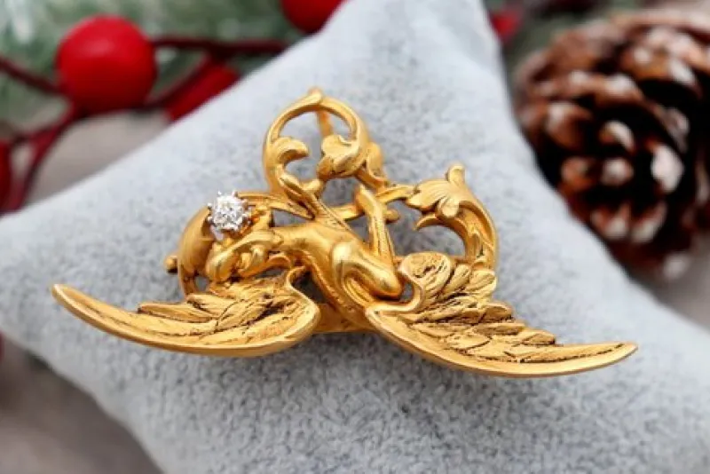 Online Pamono Bird Shaped Gold Brooch