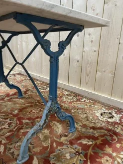 Pamono Bistro Table in Marble and Cast Iron><noscript><img width=