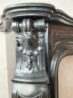 Pamono Black Marble Three Shell Mantelpiece><noscript><img width=