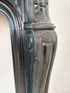 Pamono Black Marble Three Shell Mantelpiece><noscript><img width=