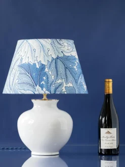 Pamono Blue and White Velsen Delft Table Lamp, William Morris Lampshade><noscript><img width=