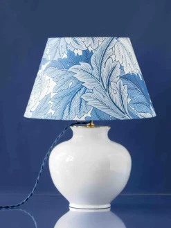 Pamono Blue and White Velsen Delft Table Lamp, William Morris Lampshade><noscript><img width=