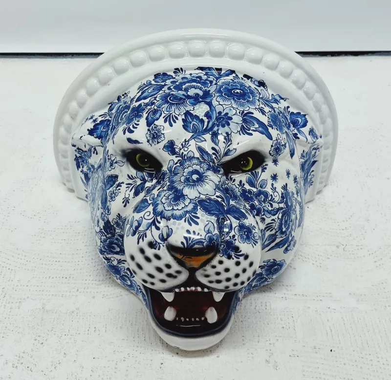 Pamono Blue Delft Leopard Wall Shelf from Ceramiche Boxer> Storage