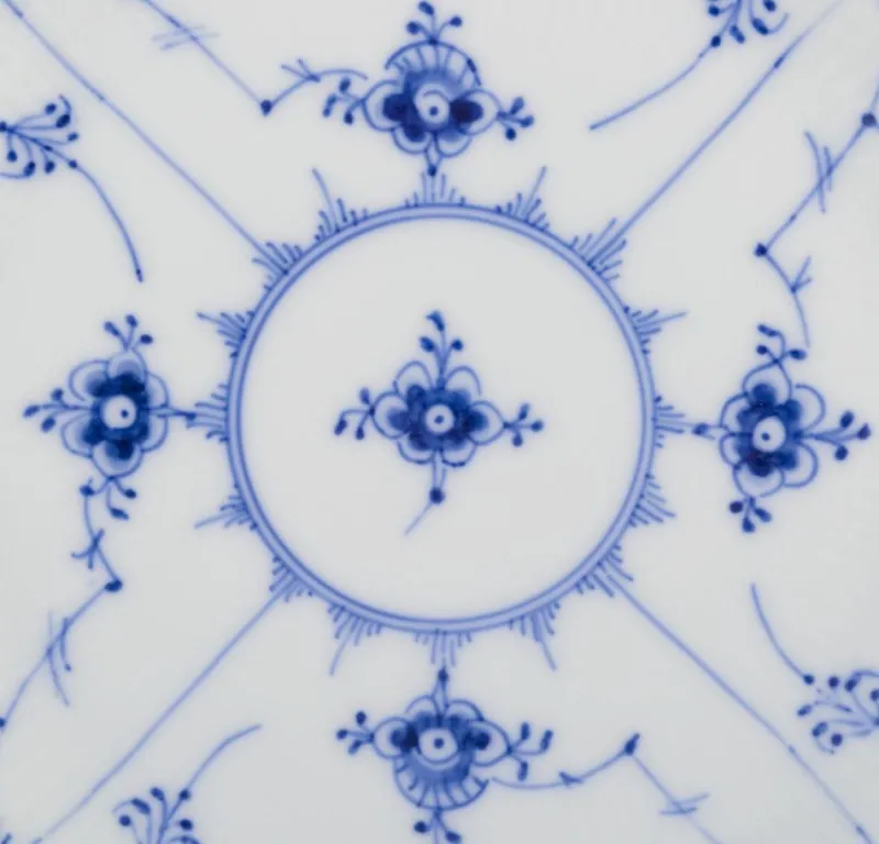 Pamono Blue Fluted Plain in Porcelain from Royal Copenhagen, 1938, Set of 6> Dinner Plates & Bowls