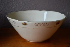 Hot Pamono Bohemian Porcelain Dinner Set from Villeroy & Boch, 1950s, Set of 37