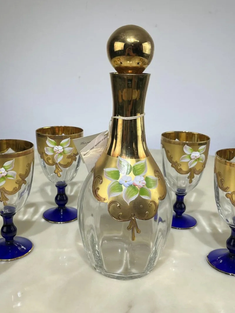 Pamono Bottle and Glasses in Hand-Painted Murano Glass & 24kt Gold, Italy, 1970s, Set of 7> Glassware