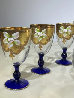 Pamono Bottle and Glasses in Hand-Painted Murano Glass & 24kt Gold, Italy, 1970s, Set of 7><noscript><img width=